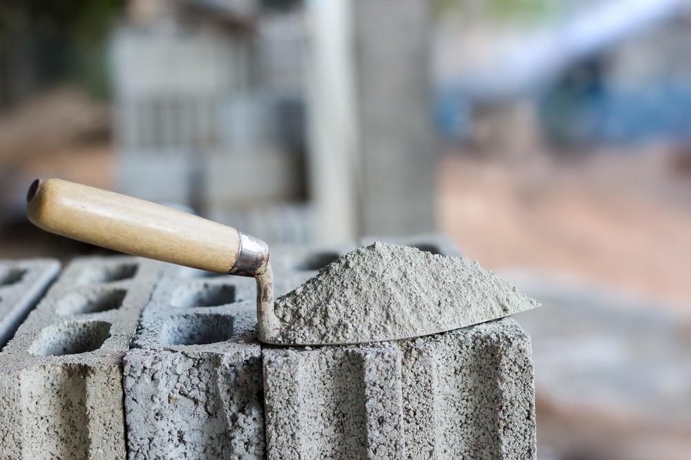 Cement on Trowel